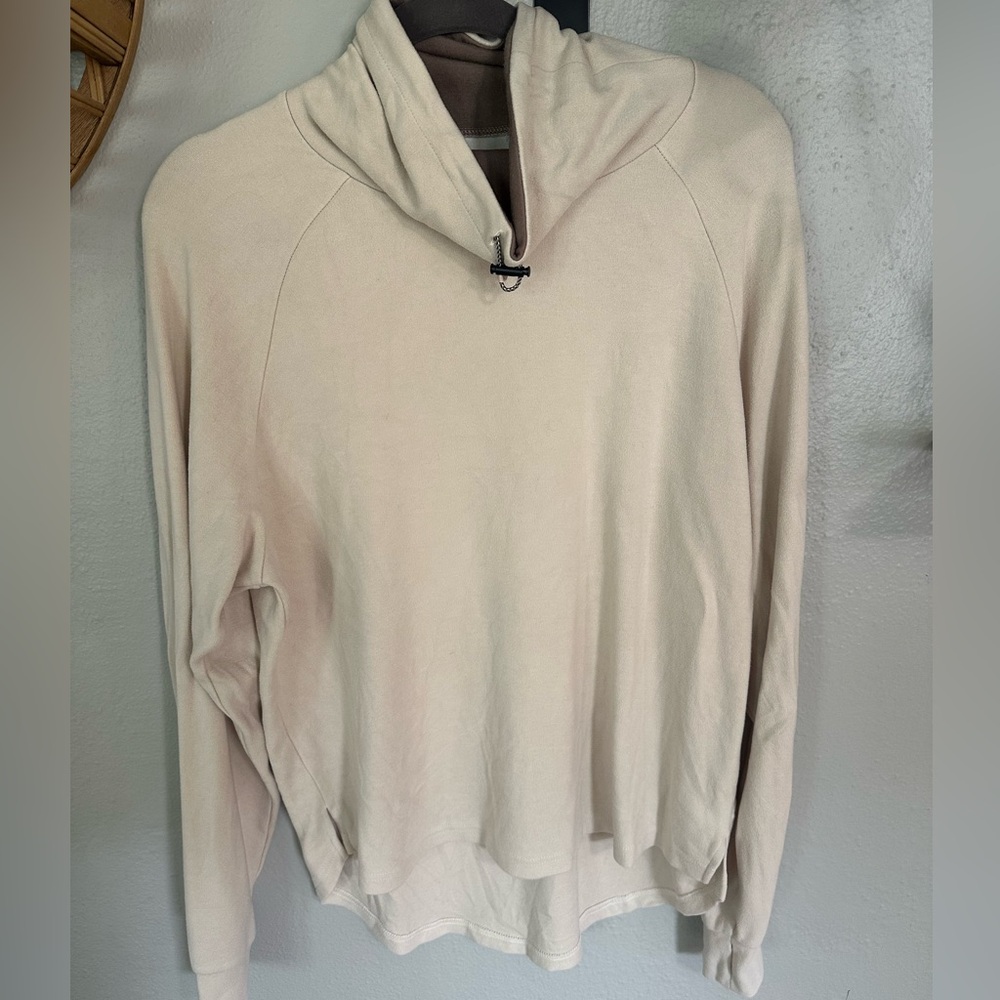 Varley Adkisson Cowl Neck Long Sleeve Top Sandshell Medium